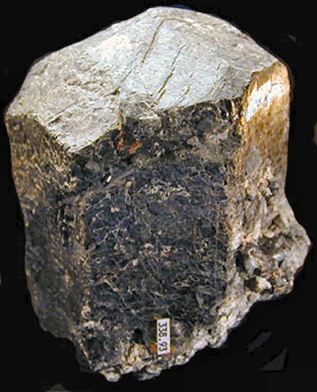 Large Fluoropargasite Image