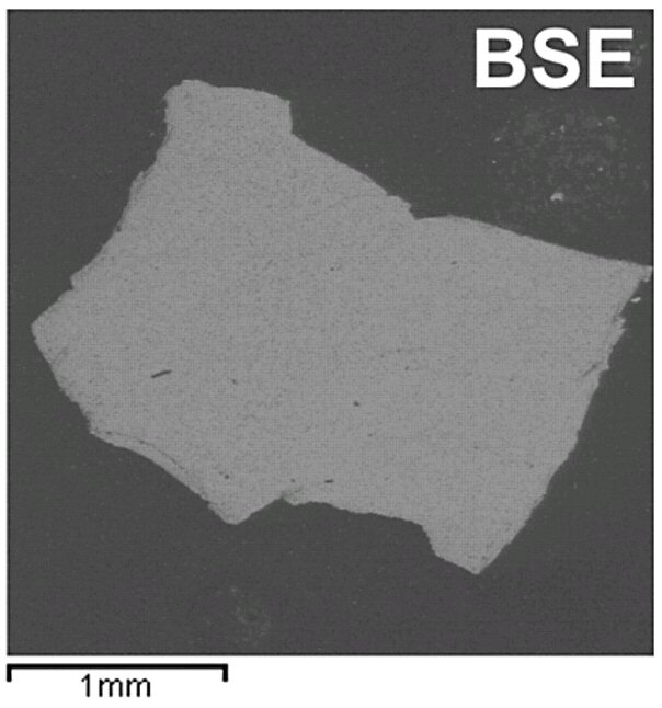 Large Nioboaeschynite-(Y) Image