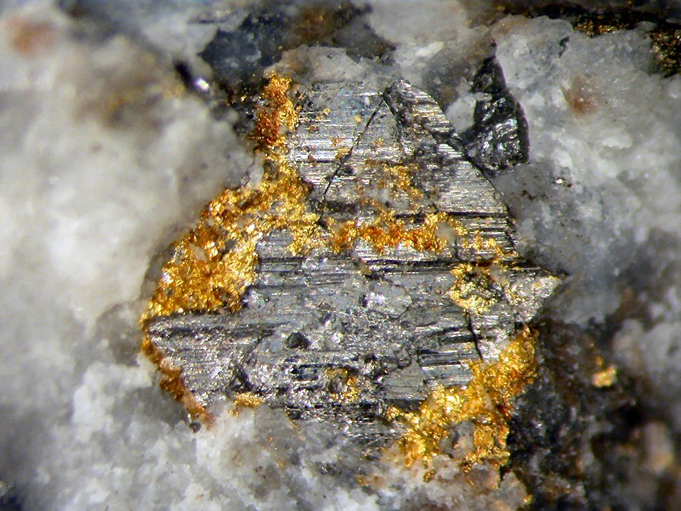 Large Rucklidgeite Image